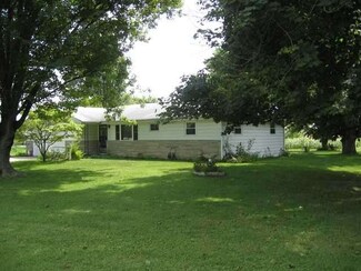 1555 W Country Club Dr, New Castle, IN 47362