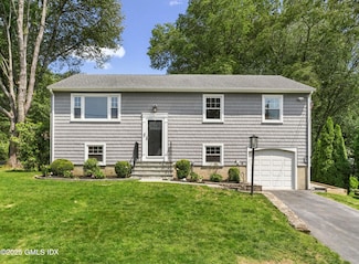 33 Guilford Ln, Greenwich, CT 06831