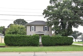 406 6th Ave SW, Independence, IA 50644