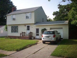 19519 Sumpter Rd, Cleveland, OH 44128