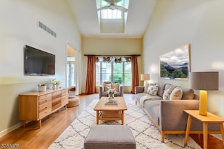 4 Loft Dr Unit 4, Martinsville, NJ 08836