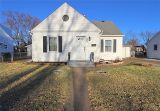2825 7th St, Eau Claire, WI 54703