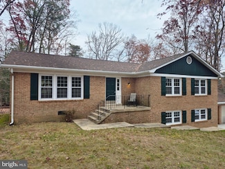 4665 Duley Dr, White Plains, MD 20695