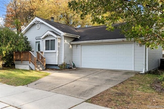 22107 Fresard St, Saint Clair Shores, MI 48080