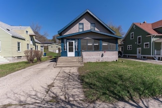 312 N Vine St, Fergus Falls, MN 56537