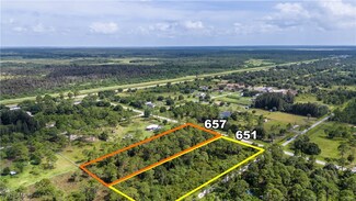 657 Camino Real Blvd, Montura, FL 33440