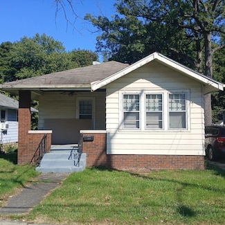 609 Main St, Hobart, IN 46342