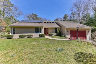 80 Popple Bottom Rd, Sandwich, MA 02563