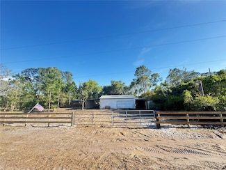 21240 SE 142nd St, Umatilla, FL 32784