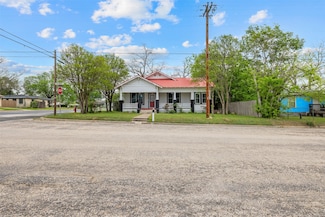 389 W Richmond St, Giddings, TX 78942