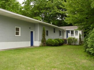 3426 W 136th St, Grant, MI 49327
