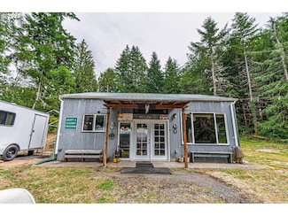 74738 Apiary Rd, Rainier, OR 97048
