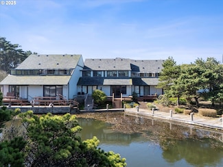 180 SE Highway 101 Unit 17, Lincoln City, OR 97367