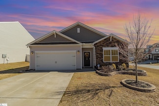 100 Fountain Oak Ln, Easley, SC 29642