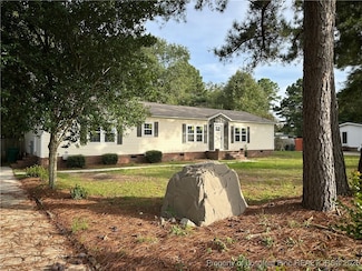 6105 Earp Ct, Hope Mills, NC 28348