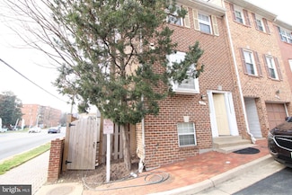 962 S Rolfe St, Arlington, VA 22204