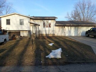 310 Errett Rd, Rochelle, IL 61068