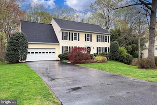 6156 Pohick Station Dr, Fairfax Station, VA 22039