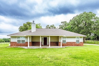 218 Rosenwall Rd, Huntsville, TX 77320