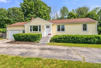 23 Redbird Rd, Wrentham, MA 02093
