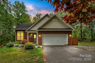 4927 Gateway Dr, Claremont, NC 28610