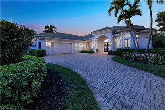 5949 Amberwood Dr, Naples, FL 34110