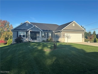 2360 Star Dr, Wooster, OH 44691