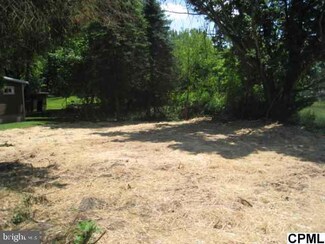 406 8th Ave, Burnham, PA 17009