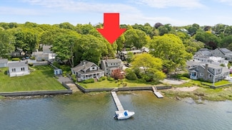 2 Howland Ave, South Dartmouth, MA 02748