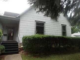119 Church St, Oglesby, IL 61348