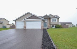 1046 Roosevelt St S, Cambridge, MN 55008
