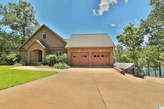 158 Azalea Dr, Wedowee, AL 36278