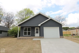 404 N 5th St, Paragould, AR 72450