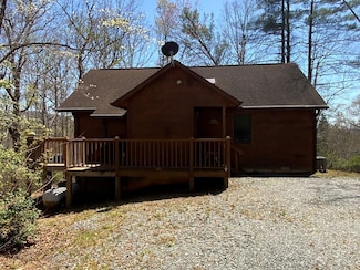 124 Bradford Dr, Marble, NC 28905