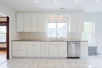 294 Belmont St Unit 2, Watertown, MA 02472