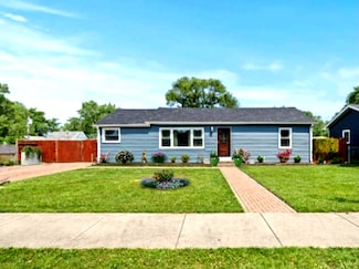 7937 Lotus Ave, Burbank, IL 60459