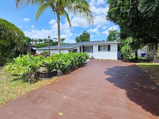 6537 Mayo St, Hollywood, FL 33023