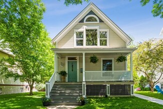 2131 Wesley Ave, Evanston, IL 60201