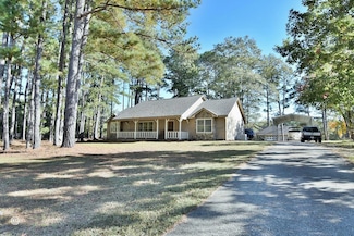 129 Hunter Rd, Cataula, GA 31804