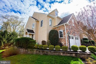 121 Overlook Dr, Media, PA 19063