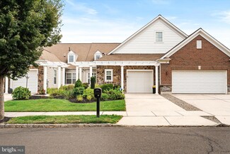 37 Falcon Ct, Trenton, NJ 08690