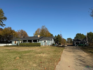 572 E Mountain Rd, Longview, TX 75604