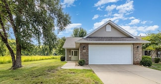 1813 Cherry St, Red Wing, MN 55066