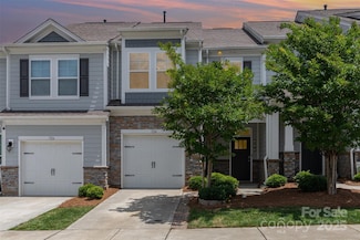 724 Little Bluestem Dr, Lake Wylie, SC 29710