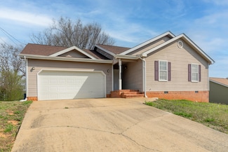 105 Christ St, Fort Oglethorpe, GA 30742