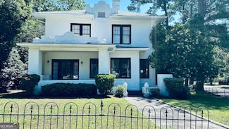 209 Forest Hill Rd, Macon, GA 31210
