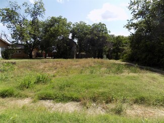 1309 1st St, Brownwood, TX 76801