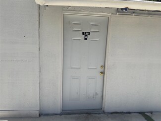 225 NE 56th St Unit 225-6, Miami, FL 33137
