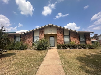 2953 San Diego Dr, Dallas, TX 75228