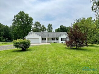 8739 Angola Rd, Holland, OH 43528